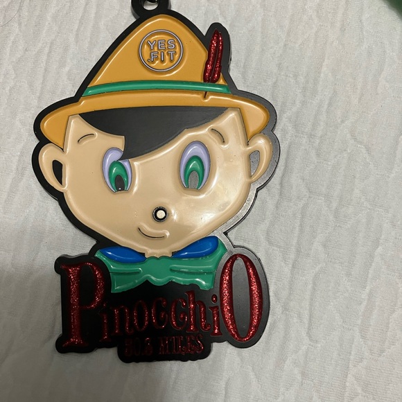 Disney Race 50.3 miles Medal - Picture 3 of 3